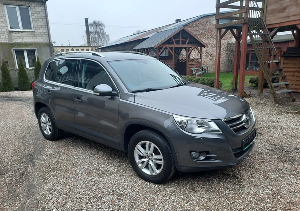 Volkswagen Tiguan cena 35900 przebieg: 208000, rok produkcji 2011 z Olsztyn małe 79